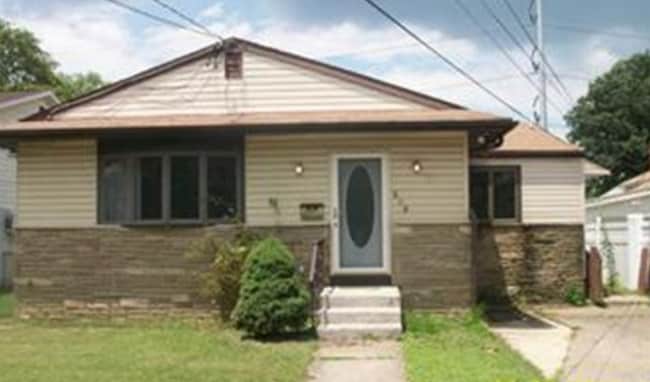 Primary Photo - Updated Single Family Ranch Home with Fenc...