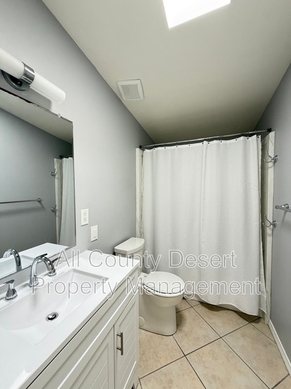 Building Photo - 74069 Velardo Dr