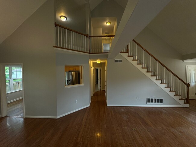 Building Photo - 6306 Labor Ln