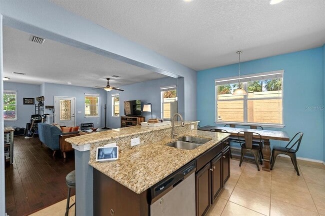 Building Photo - 8820 Turnstone Shore Ln