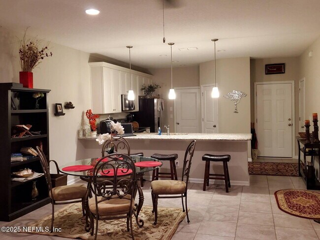 Building Photo - 3630 Creswick Cir
