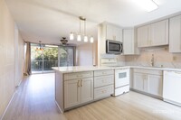 Building Photo - 3br/2ba/2pkg Condo in Waikalani Woodlands ...