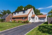 Building Photo - 27 Collins Rd