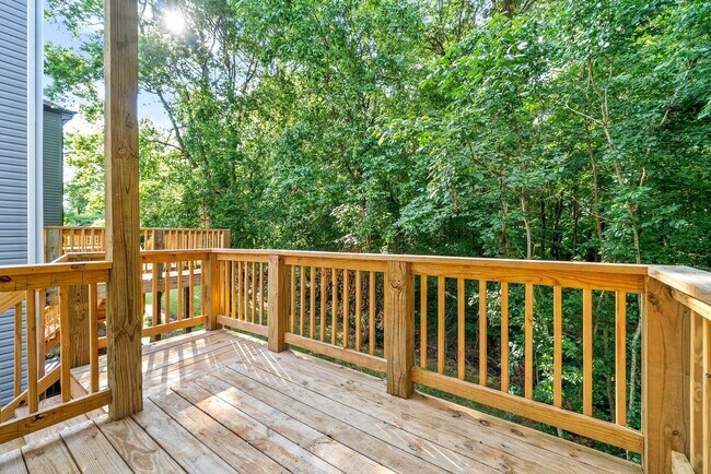 Building Photo - Beautiful 3 Bedroom Home For Rent Near Downtown Clarksville!