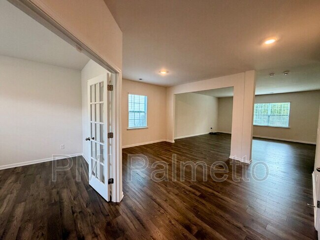 Building Photo - 771 Tiger Lily Drive