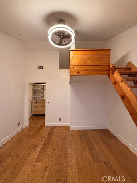 Building Photo - 9899 Debiois Ave