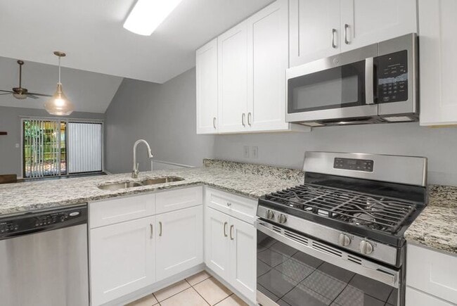 Building Photo - 259 Heathersett Dr SW