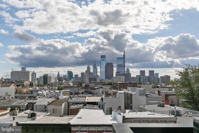 Building Photo - 1617 Brown St