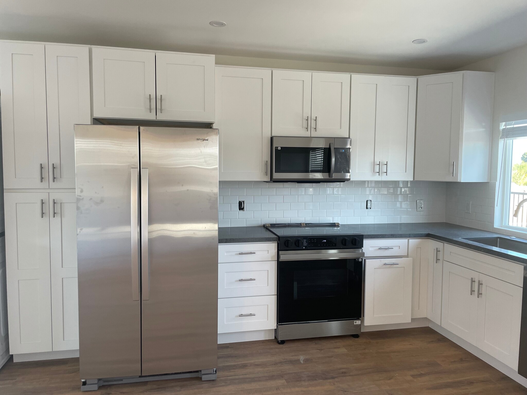 Building Photo - 871 7th St