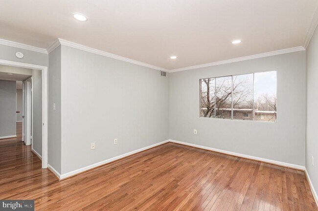 Building Photo - 12703 Dara Dr