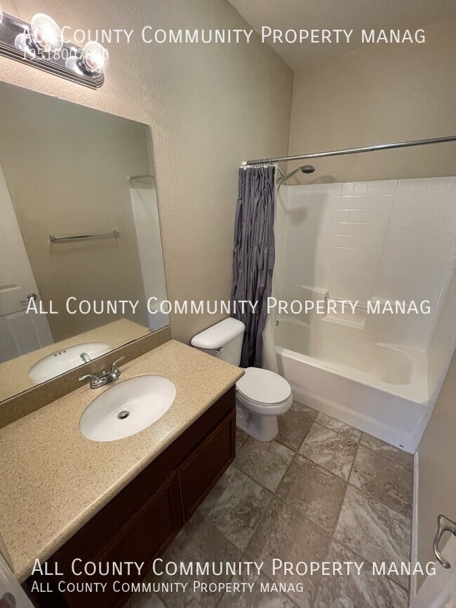 Building Photo - 31890 Delfina Way
