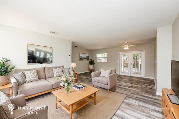 Building Photo - 1208 W Camellia Dr