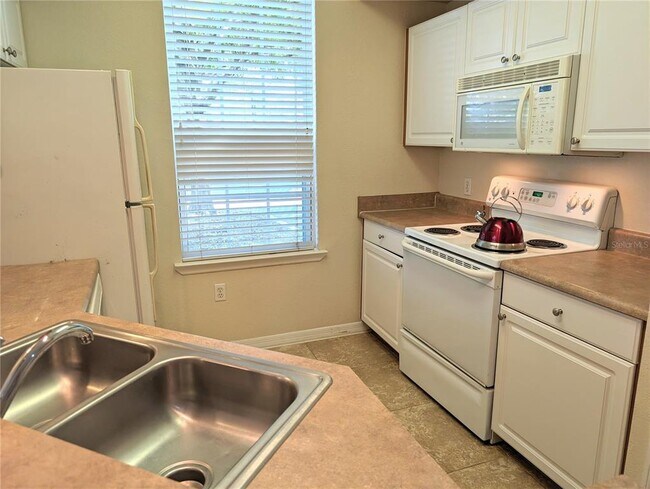 Building Photo - 5711 Soldier Cir