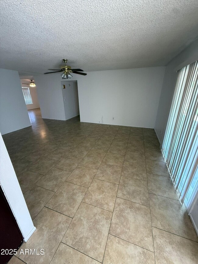 Building Photo - 5201 W Calavar Rd