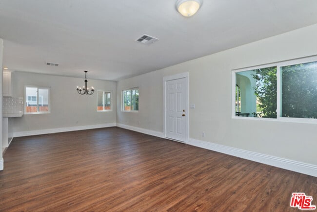 Building Photo - 1288 N Hill Ave
