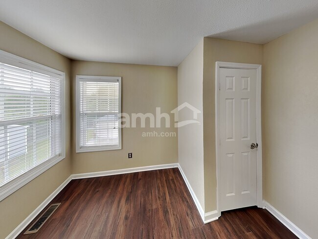 Building Photo - 10206 Orchard Grass Ct