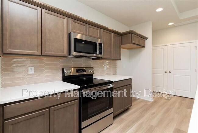 Building Photo - 2326 Legacy Dr