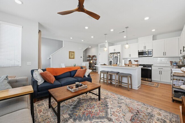 Building Photo - 2361 Acara Cir