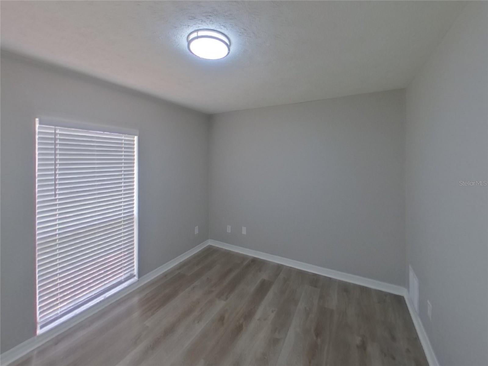 Building Photo - 114 Jeffrey Dr