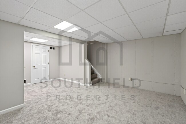 Building Photo - 1069 Crisfield Dr