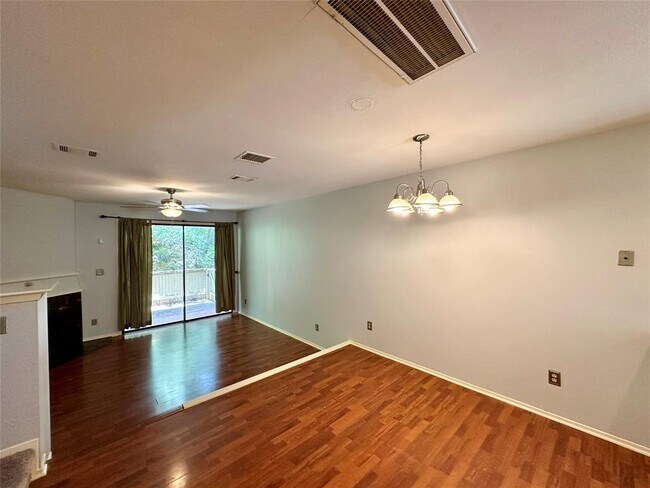 Building Photo - 1804 Capital Pkwy