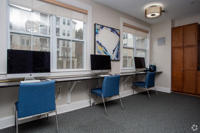 Interior Photo - Bell Reading Commons