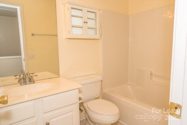 Building Photo - 6937 Rothchild Dr