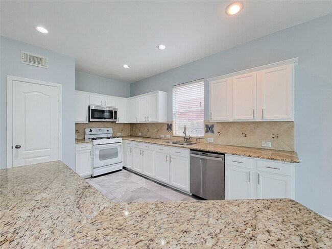 Building Photo - 7506 Boxwood Ridge Ln
