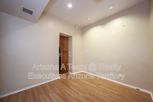 Building Photo - 2221 1st St