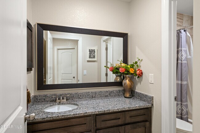 Building Photo - 12776 Hidden Edge Dr