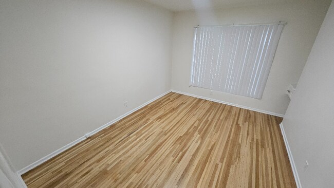 Building Photo - 4221 Los Feliz Blvd