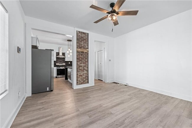 Building Photo - 1035 Astor Ave SW