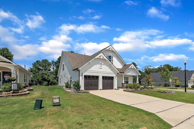 Building Photo - Four Bedroom + Loft Dream Home in Youngsville