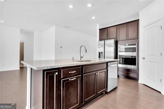 Building Photo - 5930 Neisler Rd