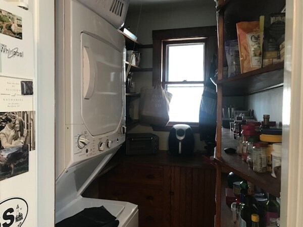 Building Photo - 274 Poplar St