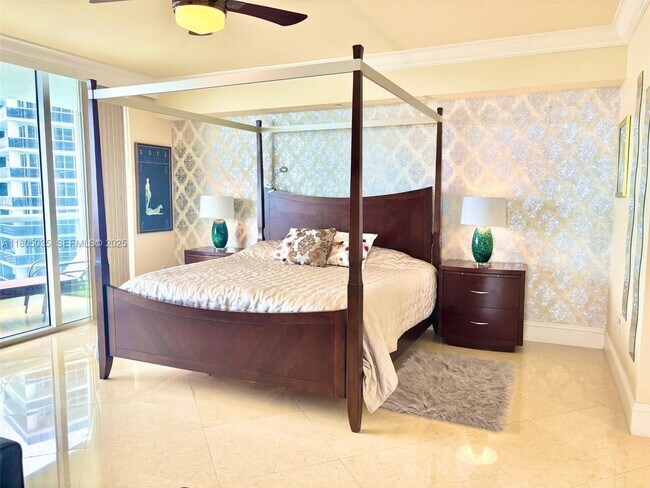 Building Photo - 1830 S Ocean Dr