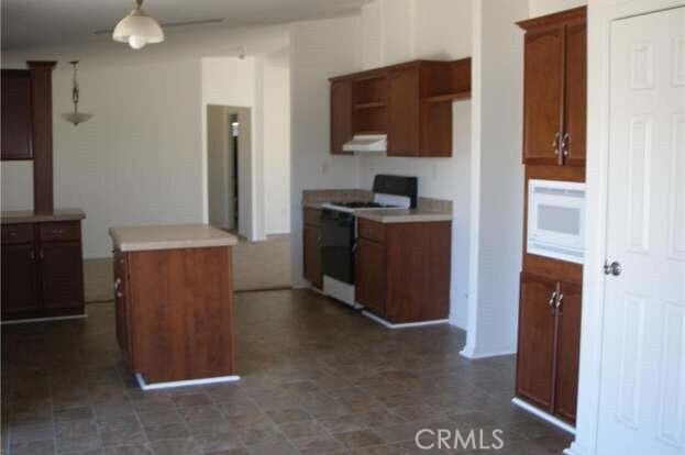 Building Photo - 45995 Roca Vista Dr