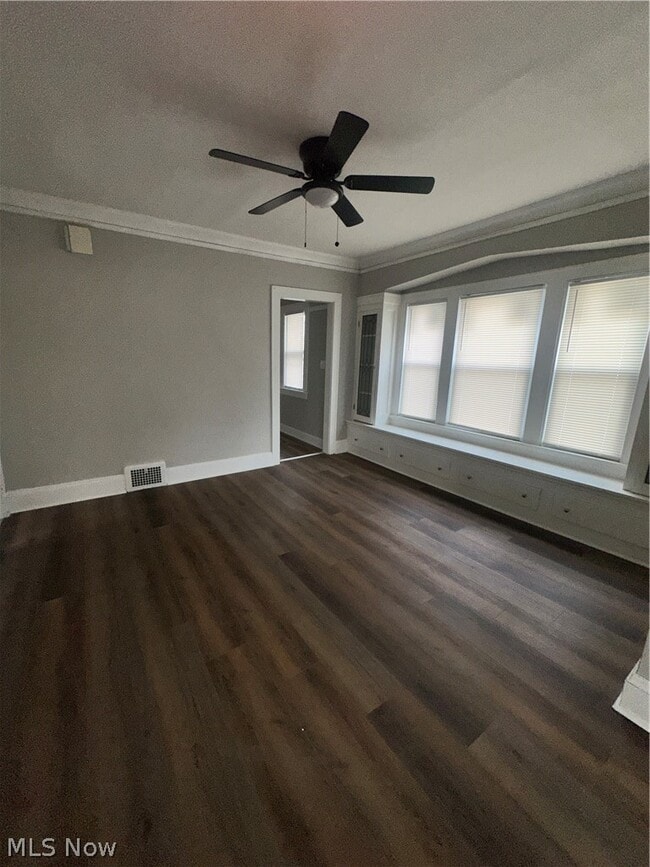 Building Photo - 1842 Colonnade Rd