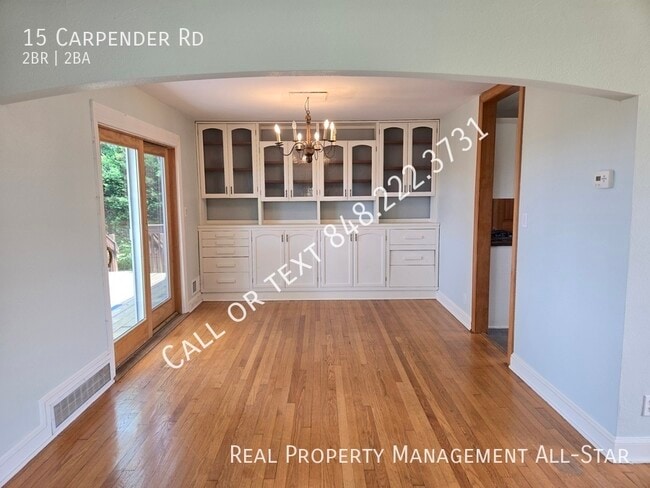 Building Photo - 15 Carpender Rd