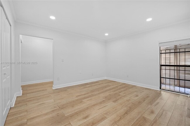 Building Photo - 15518 Braemar Ct