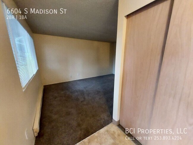 Building Photo - 6604 S Madison St