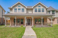 Building Photo - 2727 Raintree Dr