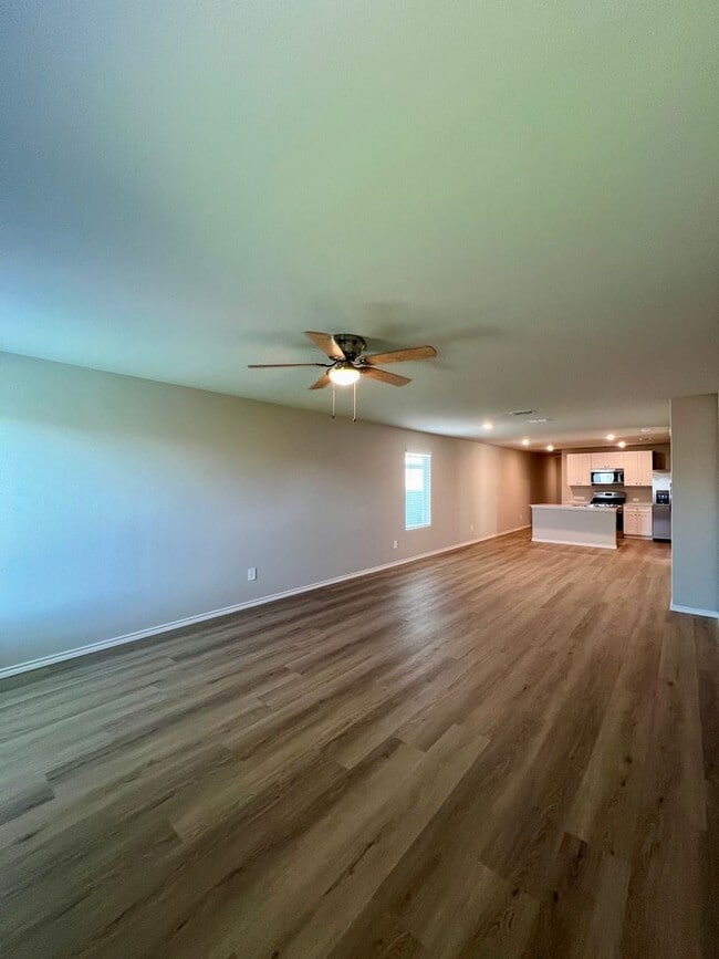 Building Photo - 5529 Rollins Dr