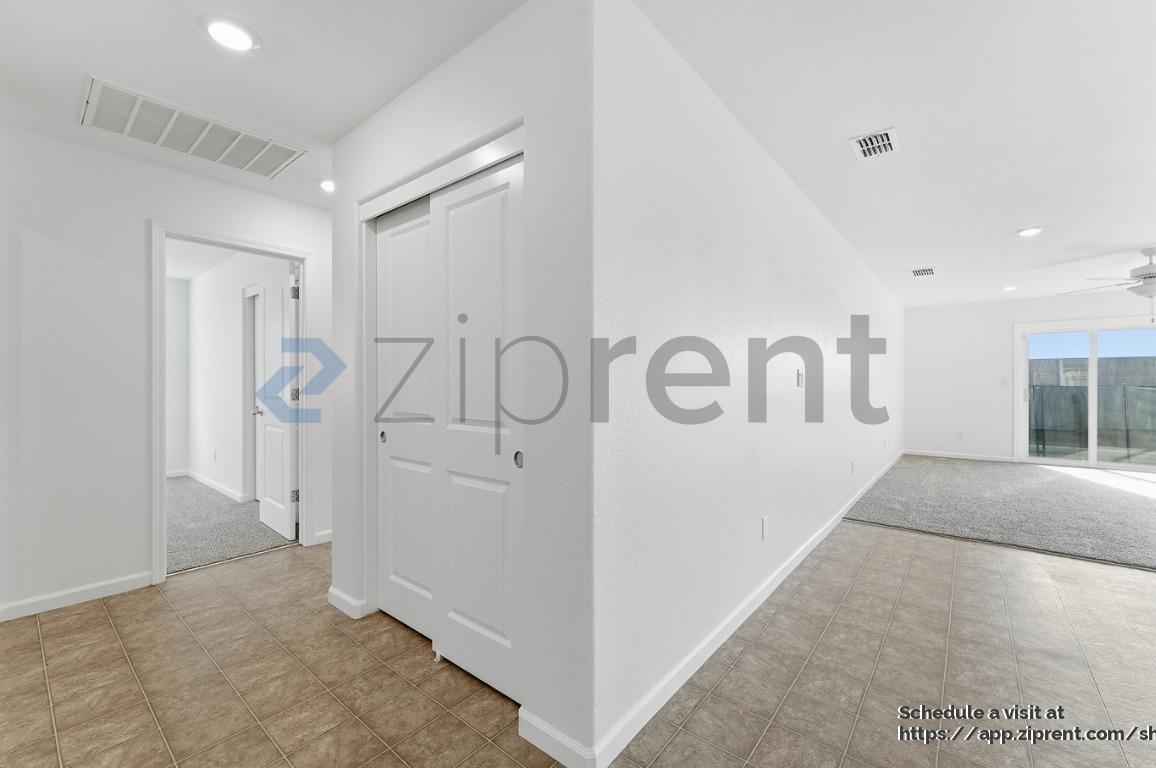 Building Photo - 756 Marcelina Ct