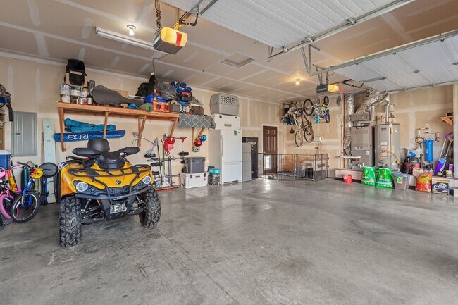 Building Photo - Beautiful, Executive  Home on Cul de Sac i...