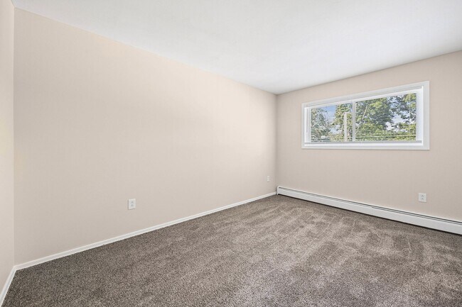 Building Photo - 729 Cedarwood Terrace