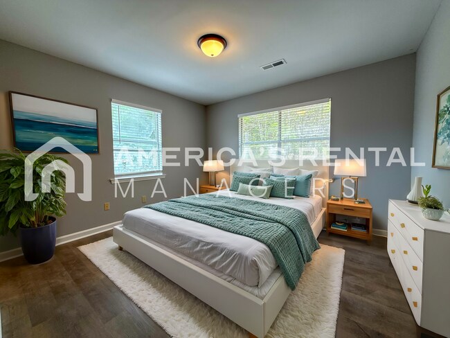 Building Photo - DEPOSIT PENDING! Lovely 2 Bed, 2 Bath Townhome for Rent in Montevallo, AL! COMING SOON!
