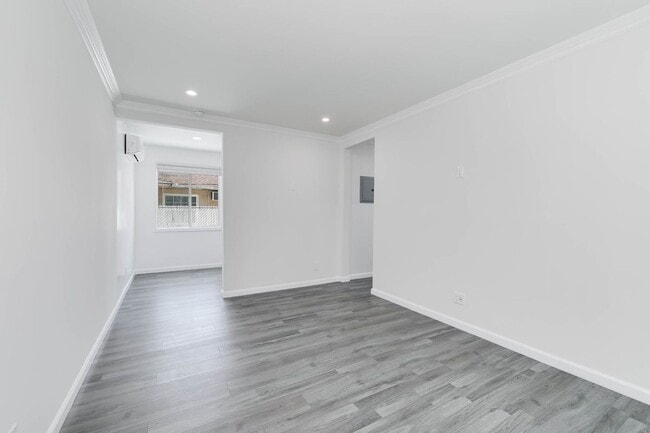Building Photo - 1669 N Hollywood Way
