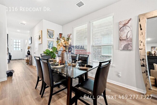 Building Photo - 1116 Redcoat Dr