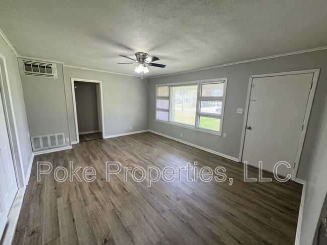 Building Photo - 1506 Arkansas St